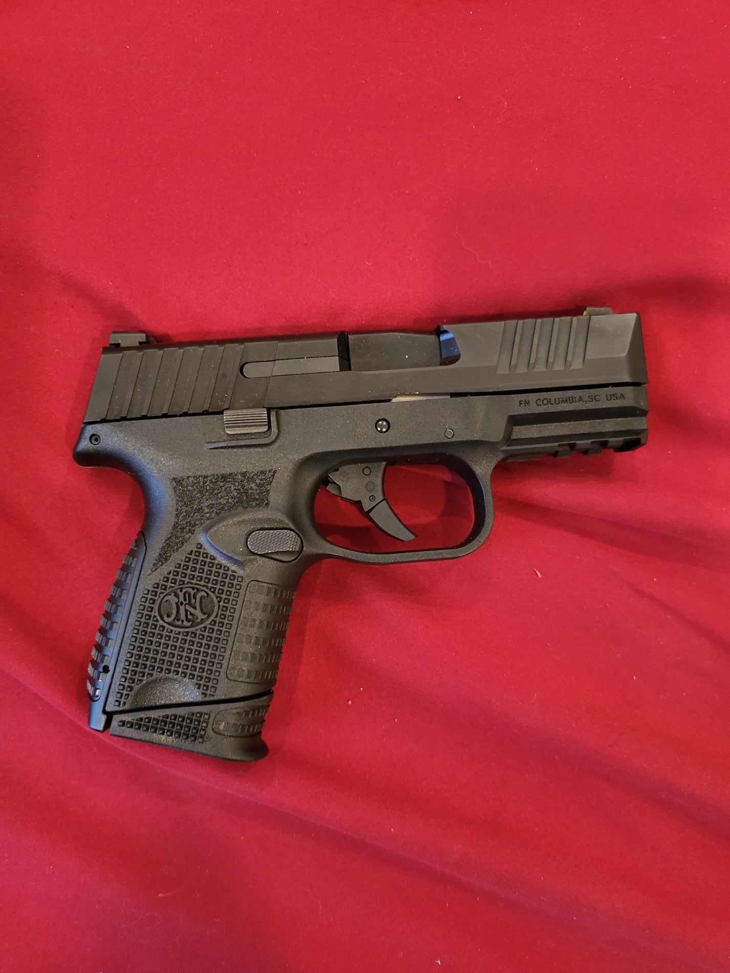 FN 509 Compact 9mm Luger Caliber Pistol with 12/15 round mags brand ne ...