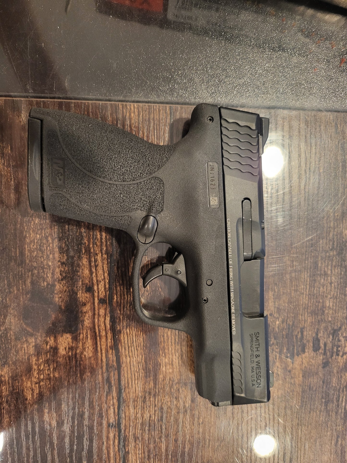 Smith & Wesson M&P45 Shield .45 Auto Pistol with 4x7 ROUND Mags no card fee